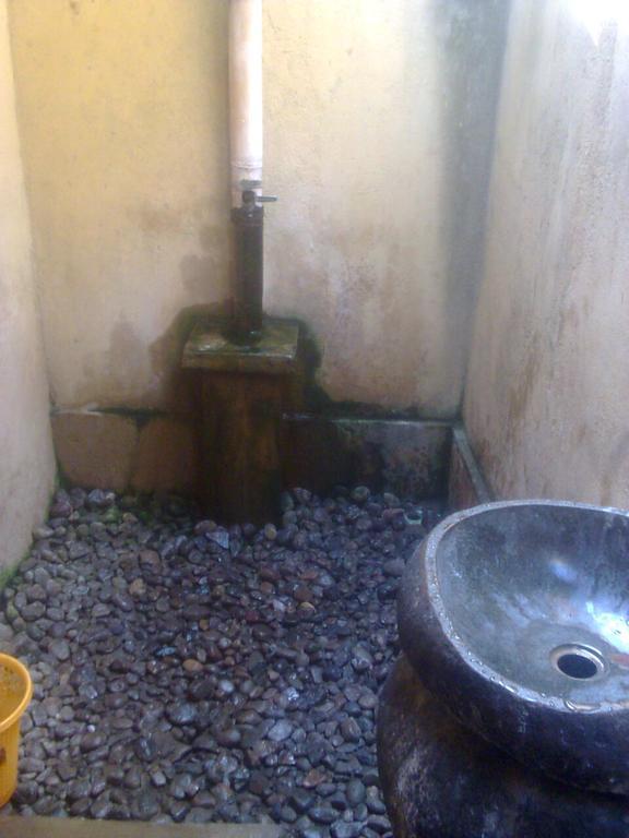 Baleku Homestay Trawangan กีลีตราวางัน ภายนอก รูปภาพ