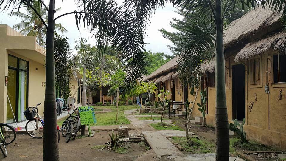 Baleku Homestay Trawangan กีลีตราวางัน ภายนอก รูปภาพ
